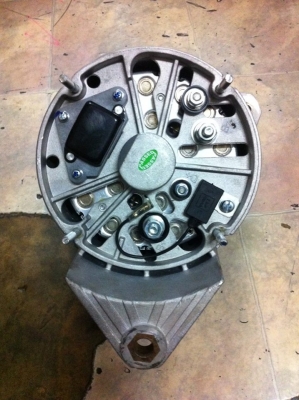 ขายไดชาร์จBosch  TAiwan  24V. 140 แอมป์