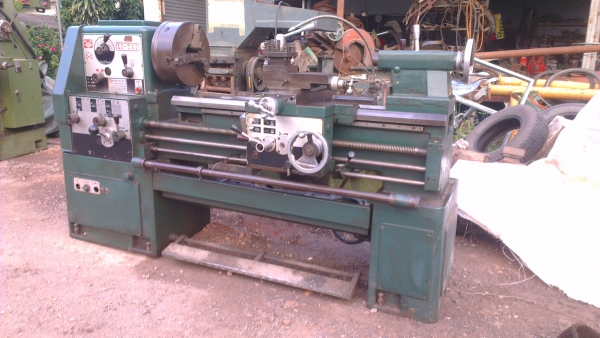 Sell> ขายแท่นกลึงมือสอง LI-TAI Taiwan 6 ฟุต 4 เพลาเด้ง นิ้ว-มิล ไม่ต้องเปลี่ยนเฟือง 3 ขา 2 ขา ครบ พร้อมใช้งานครับ Sell> ขายแท่นกลึงมือสอง LI-TAI Taiwan 6 ฟุต 4 เพลาเด้ง นิ้ว-มิล ไม่ต้องเปลี่ยนเฟือง 3 ขา 2 ขา ครบ พร้อมใช้งานครับ