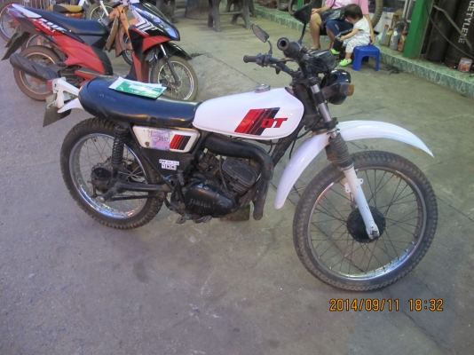 ขายรถวิบาก DT100 มีเล่มทะเบียน ภาษีขาดปี 57 คับ ขายรถวิบาก DT100 มีเล่มทะเบียน ภาษีขาดปี 57 คับ