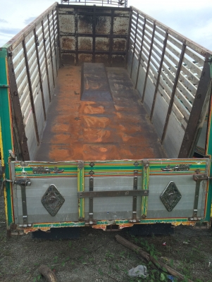 ขายรถบรรทุก10ล้อ hino 2 เพลา 2คานหน้า 320แรงม้า ลูก3คานมิเนียม