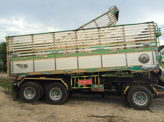 ขายรถบรรทุก10ล้อ hino 2 เพลา 2คานหน้า 320แรงม้า ลูก3คานมิเนียม