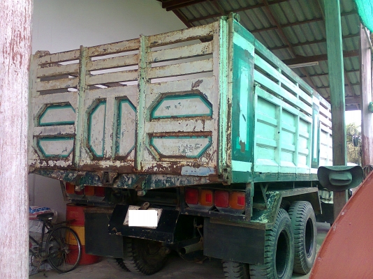 HINO 227 220 แรงม้า 2 เพลาดัมพ์