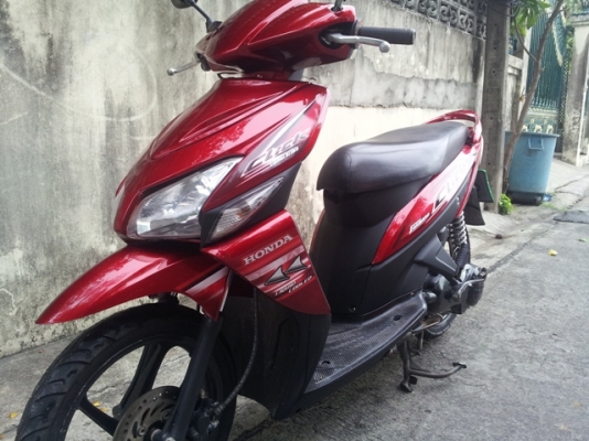 Honda click สภาพป้ายแดง