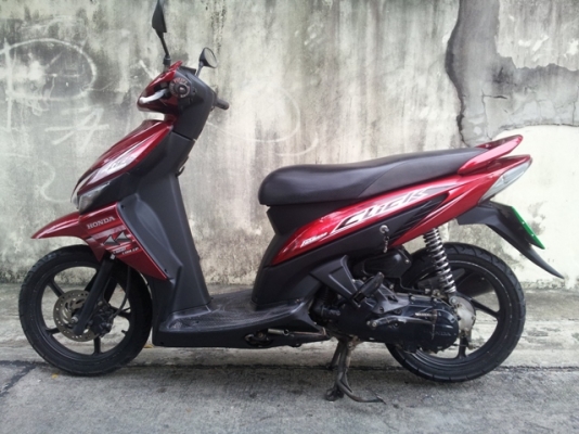Honda click สภาพป้ายแดง