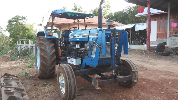 ***ขายแล้วครับขอบคุณ Truck2hand ขายรถไถเพลาเดียวFORD 6610เสื้อลาย เครื่องเดิมปั้มแบน เครื่องฟิตมาใหม่ เครื่องแน่น ฟิตดี สตาร์ทติดง่าย ปั้มดีแรง ทำงานดี ช่วงล่างดี เกียร์ไม่หลุด คานสวยไม่ปะ ท้ายสวย ระบบไฮฯดีคล่อง ยกหางดีไม่ยุบ ยางดี4เส้น สีสันสวย มีใบดันแถ