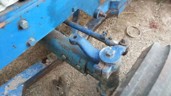 ***ขายแล้วครับขอบคุณ Truck2hand ขายรถไถเพลาเดียว FORD 6610 เสื้อลาย ปั้มกลม เครื่องเดิมเกียร์เดิม แห้งดี แรงดี เกียร์ไม่หลุดไม่หอน ปั้มดีไม่เยิ้มแรง ช่วงล่างแน่น ไม่มีส่าย คานดีไม่มีปะ ท้ายสวย ระบบไฮฯใช้งานปกติ ไม่แตกไม่ร้าว ยกหางดีไม่ตก หลังคาไม่ขาด ยางด ***ขายแล้วครับขอบคุณ Truck2hand ขายรถไถเพลาเดียว FORD 6610 เสื้อลาย ปั้มกลม เครื่องเดิมเกียร์เดิม แห้งดี แรงดี เกียร์ไม่หลุดไม่หอน ปั้มดีไม่เยิ้มแรง ช่วงล่างแน่น ไม่มีส่าย คานดีไม่มีปะ ท้ายสวย ระบบไฮฯใช้งานปกติ ไม่แตกไม่ร้าว ยกหางดีไม่ตก หลังคาไม่ขาด ยางด