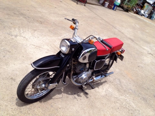 ขาย หมูเบาะแดง c92 เครื่องดีมากๆ สตาร์ทมือ ระบบไฟ ออกหมด ขายถูกๆ รับหน้า ออกทริป มีเล่ม ขาย 39000 ติดต่อ 0811160919