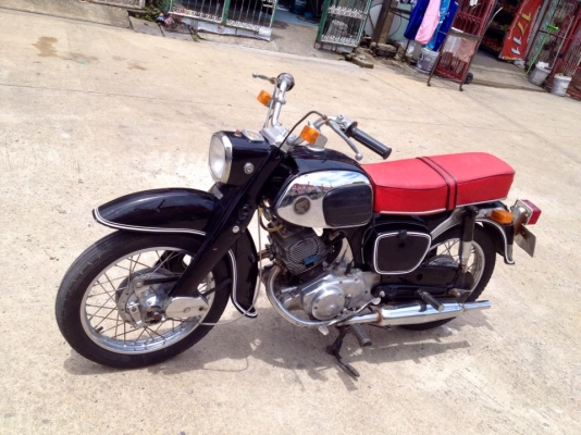 ขาย หมูเบาะแดง c92 เครื่องดีมากๆ สตาร์ทมือ ระบบไฟ ออกหมด ขายถูกๆ รับหน้า ออกทริป มีเล่ม ขาย 39000 ติดต่อ 0811160919