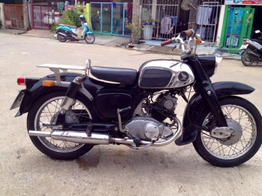 ขายc92 เครื่องแน่นๆ สตาทร์มือ ของเดิมๆ แท้ๆ ยกเว้นท่อ กับก๊อก มีเล่มส้มให้ ขาย 43000 ติดต่อ 0811160919 ขายc92 เครื่องแน่นๆ สตาทร์มือ ของเดิมๆ แท้ๆ ยกเว้นท่อ กับก๊อก มีเล่มส้มให้ ขาย 43000 ติดต่อ 0811160919