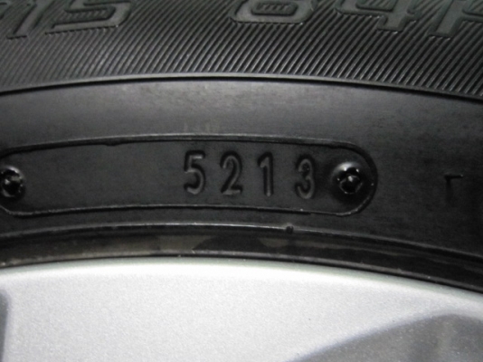 ขายล้อแม็กพร้อมยาง TOYOTA VIOS ขอบ 15 สภาพใหม่ๆ