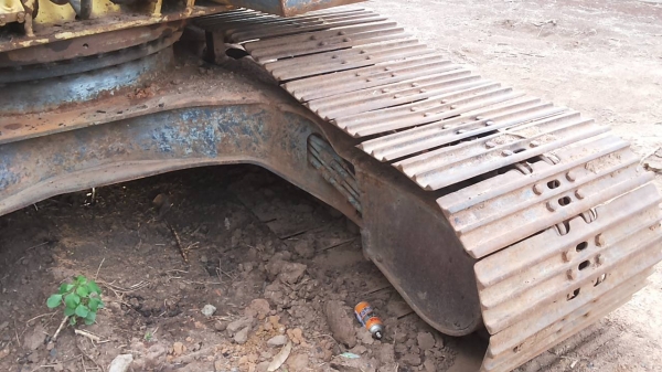 ***ขายแล้วครับขอบคุณ Truck2hand ขายแบคโฮราคาถูก KOBELCO MARK3 SK200 Sr.16085 เก๋งเทาแท้ เครื่องเดิมปั้มเดิม เครื่องดีแน่นดี แรงดี ไฟฟ้าตัด แอร์ไม่มี เอวแน่นตึ๊บ ไม่มีแตก ช่วงล่างใหญ่ โซ่หนาใหญ่ 43ข้อ แคเรียใหม่ สป็อคเก็ตใหม่ ล้อนำดี โรลเลอร์หลวม แต่ไม่แตก