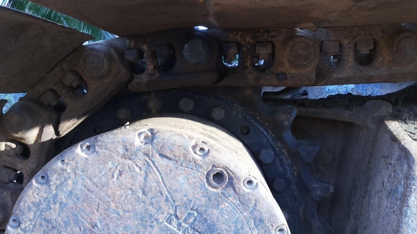 ***ขายแล้วครับขอบคุณ Truck2hand ขายแบคโฮราคาถูก KOBELCO MARK3 SK200 Sr.16085 เก๋งเทาแท้ เครื่องเดิมปั้มเดิม เครื่องดีแน่นดี แรงดี ไฟฟ้าตัด แอร์ไม่มี เอวแน่นตึ๊บ ไม่มีแตก ช่วงล่างใหญ่ โซ่หนาใหญ่ 43ข้อ แคเรียใหม่ สป็อคเก็ตใหม่ ล้อนำดี โรลเลอร์หลวม แต่ไม่แตก