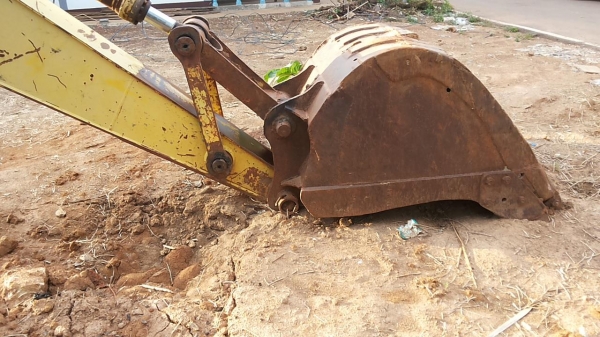 ***ขายแล้วครับขอบคุณ Truck2hand ขายแบคโฮราคาถูก KOBELCO MARK3 SK200 Sr.16085 เก๋งเทาแท้ เครื่องเดิมปั้มเดิม เครื่องดีแน่นดี แรงดี ไฟฟ้าตัด แอร์ไม่มี เอวแน่นตึ๊บ ไม่มีแตก ช่วงล่างใหญ่ โซ่หนาใหญ่ 43ข้อ แคเรียใหม่ สป็อคเก็ตใหม่ ล้อนำดี โรลเลอร์หลวม แต่ไม่แตก