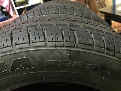 ขายยาง bridgestone 195/60/15 ปี2012 สภาพดีใช้ได้อีกนาน ดอกเต็ม ขายยาง bridgestone 195/60/15 ปี2012 สภาพดีใช้ได้อีกนาน ดอกเต็ม