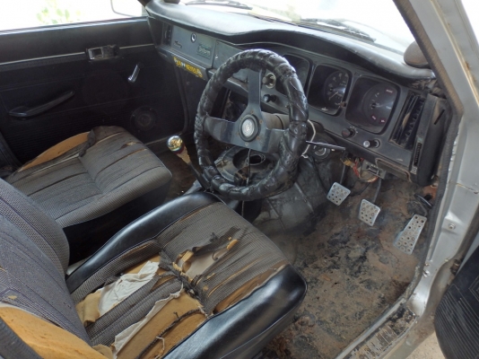 ขาย โตโยต้า rt81 แสนถูกพร้อมขับ