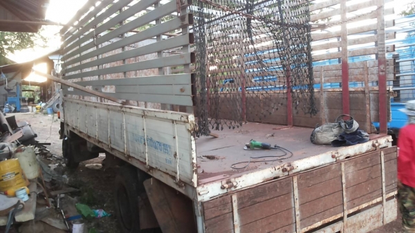 **470,000 บ.ต่อรอง**ขาย6ล้อช่วงยาว ISUZU ROCKY FSR11H 6BD1-165HP ห้างแท้ปี36/93 เครื่องเดิมเกียร์เดิม 165แรง6สูบ แน่นๆ แรงๆ อึดทน เกียร์ใหญ่ทนไม่หลุด ช่วงล่างเดิม คัสซีสวยเดิม ไม่ปะไม่ดาม ไม่มีบวม กระบะต่อใหม่ ยาว5.0ม. พื้นเหล็กตงเหล็กคอกเหล็กกล่องสภาพี พ