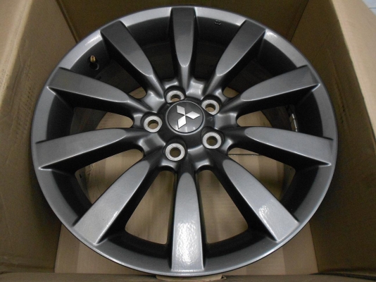 ขายล้อแม็กเปล่า Mitsubishi Lancer EX ขอบ 18(รมดำแท้โรงงาน)สภาพดี 1 ชุด/เทิร์นได้-ใส่,ส่งฟรีค่ะ