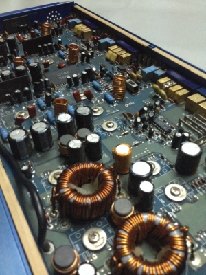 ขายแอมป์ Magnum (6ch) สภาพวงจรสวยมากๆ ขายถูกๆ2500.-