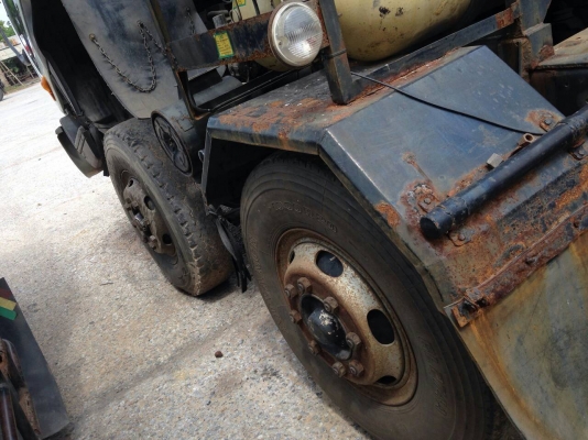 ขายด่วนครับ หัวลาก 12 ล้อ ROCK175 วางหัว DECA ติดแก๊ส 6 ถัง รถพร้อมงานครับ