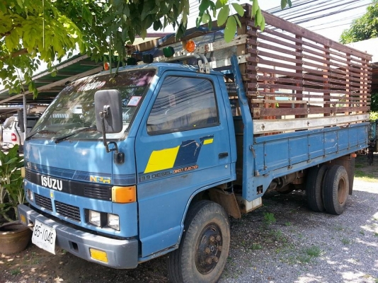 ขายISUZU NPR115แรง เครื่องดี แคชซีสวย ยางดี ภายในสวย เฟืองท้ายใหญ่Fหน้าหลัง สภาพพร้อมใช้งาน เอกสารพร้อมโอน ราคา390,000 สนใจโทร 090-8588220คุณนะ ID:narong498 หรือ www.truck.in.th/498