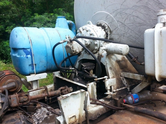 ขายรถโม่ปูน3.5คิว เครื่อง165แรง สภาพพร้อมใช้งาน เครื่องดี พ.เพาเวอร์ เบรกทิฟฟี่ เอกสารพร้อมโอน สนใจโทร 090-8588220คุณนะ ID:narong498 หรือ www.truck.in.th/498