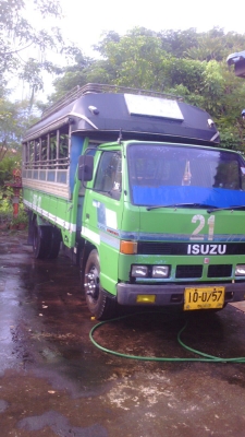 ขาย NKR 110HP รถห้างแท้ปี37มีหลังคาโดยสาร