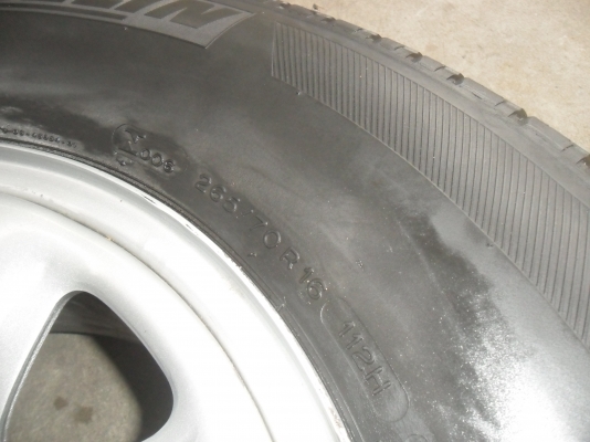 ล้อกะทะ 16นิ้ว 6รู พร้อมยาง 265/70R16ปี10 สวยๆ 4 ล้อ ราคา 6900 บาท ล้อกะทะ 16นิ้ว 6รู พร้อมยาง 265/70R16ปี10 สวยๆ 4 ล้อ ราคา 6900 บาท