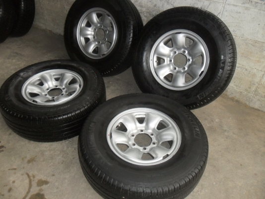 ล้อกะทะ 16นิ้ว 6รู พร้อมยาง 265/70R16ปี10 สวยๆ 4 ล้อ ราคา 6900 บาท ล้อกะทะ 16นิ้ว 6รู พร้อมยาง 265/70R16ปี10 สวยๆ 4 ล้อ ราคา 6900 บาท