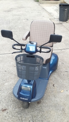 ราคาพิเศษ รถไฟฟ้า 3 ล้อ Suzuki สำหรับคนแก่หรือคนพิการ เพิ่งมาจากญี่ปุ่น