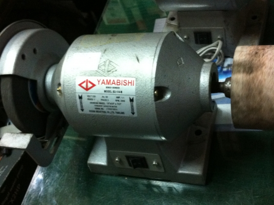 มอเตอร์หินเจียร์แกนคู่ YAMABISHI มีใบเจียร์แบบเพชรติดมาให้ด้วย 1 ใบ (มี2เครื่อง)