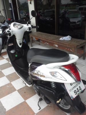 Yamaha Filano สีม่วง ขาว รถสวยวิ๊งๆ ดูหรูสไตล์คลาสสิค ประหยัดน้ำมัน Yamaha Filano สีม่วง ขาว รถสวยวิ๊งๆ ดูหรูสไตล์คลาสสิค ประหยัดน้ำมัน