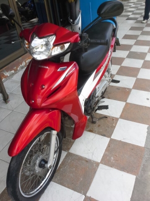 Honda Wave 110 i สีแดง ขาว รถสวยวิ๊ง เครื่องดีมากๆ ประหยัดน้ำมัน