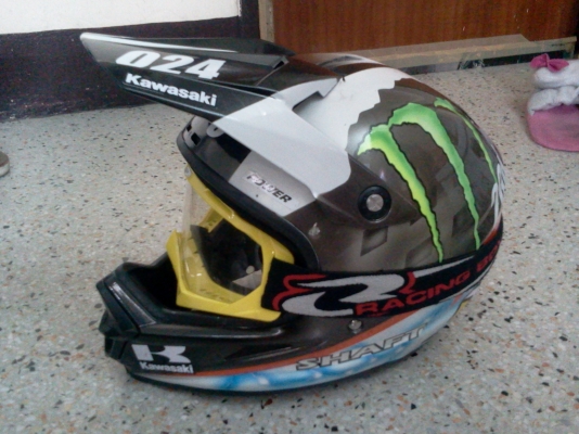 ขายหมวกวิบากพร้อมแว่นเบามากมีซ่อมราต่อรองได้คับ