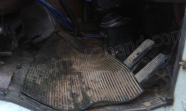 รถบรรทุก 10 ล้อดั้มพ์ FM227 220 แรงม้า