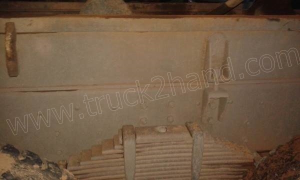 รถบรรทุก 10 ล้อดั้มพ์ FM227 220 แรงม้า