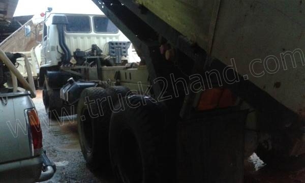 รถบรรทุก 10 ล้อดั้มพ์ FM227 220 แรงม้า