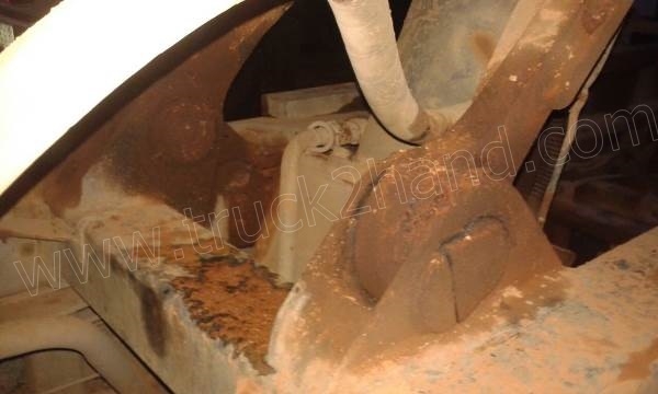 รถบรรทุก 10 ล้อดั้มพ์ FM227 220 แรงม้า