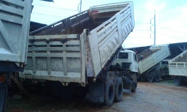 รถบรรทุก 10 ล้อดั้มพ์ FM227 220 แรงม้า