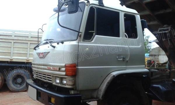 รถบรรทุก 10 ล้อดั้มพ์ FM227 220 แรงม้า