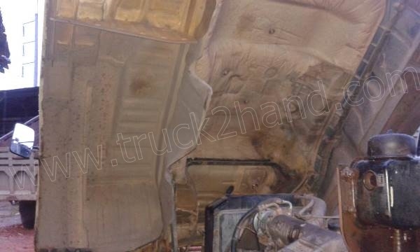 รถบรรทุก 10 ล้อดั้มพ์ FM227 220 แรงม้า