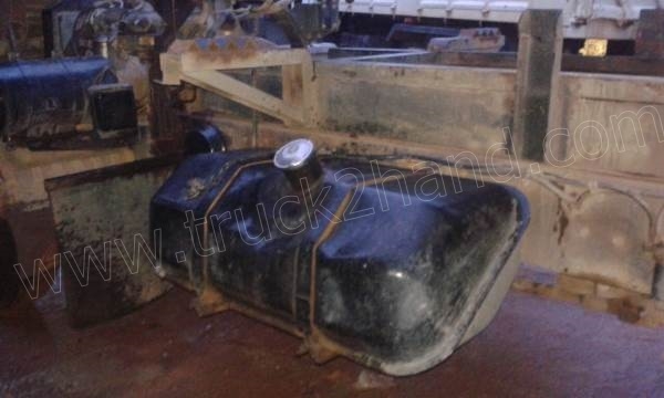 รถบรรทุก 10 ล้อดั้มพ์ FM227 220 แรงม้า