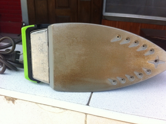 มาก่อนเลือกก่อน เตารีดไอน้ำหลายยี่ห้อ Nation,TOSHIBA,HITASHI ,CAVE, SANYO เคลื่อบให้ลื่นขึ้นและป้องกันการไฟม้ติดเสื้อผ้า