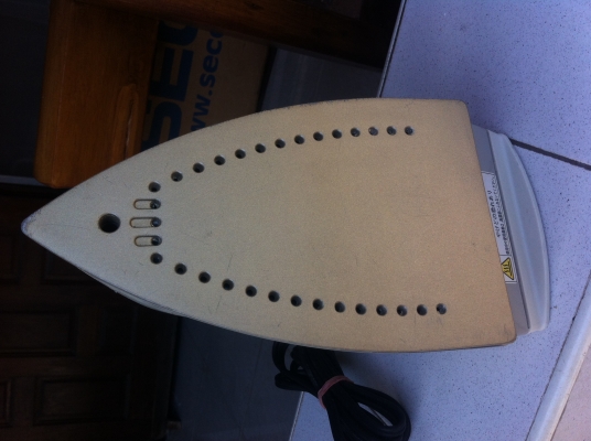 มาก่อนเลือกก่อน เตารีดไอน้ำหลายยี่ห้อ Nation,TOSHIBA,HITASHI ,CAVE, SANYO เคลื่อบให้ลื่นขึ้นและป้องกันการไฟม้ติดเสื้อผ้า