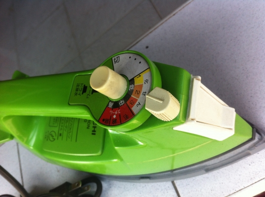 มาก่อนเลือกก่อน เตารีดไอน้ำหลายยี่ห้อ Nation,TOSHIBA,HITASHI ,CAVE, SANYO เคลื่อบให้ลื่นขึ้นและป้องกันการไฟม้ติดเสื้อผ้า