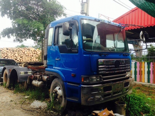 10ล้อหัวลากหัวโปรเฟีย 260แรง HINO ZM500 เครื่องEK100..รถจอดไม่มีงานเลยขาย..