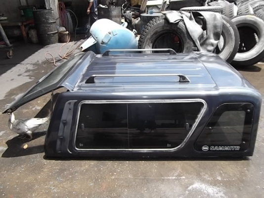 ขายหลังคาเหล็ก สามมิตร