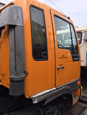 ขายหัวรถบรรทุก Hino ไฮเทค ปีกนก หัวกว้าง นำเข้า