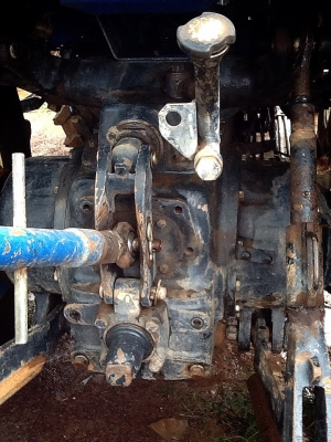 ขายรถไถ Ford Newholland TS90
