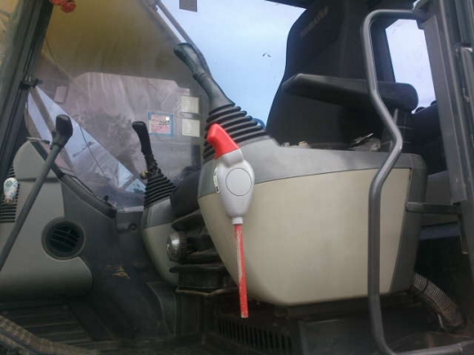 pc 200-8 รถสวยพร้อมใช้ ไฟฟ้า เอกสารครบ 1,850,000-