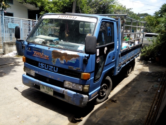 ขายแล้วครับ พี่หนุ่ยบางใหญ่ ขอบคุณครับ**4 ล้อกลาง อีซูซุ ถูกๆๆ พร้อมใช้งาน ไม่ติดเวลา วิ่งสบาย